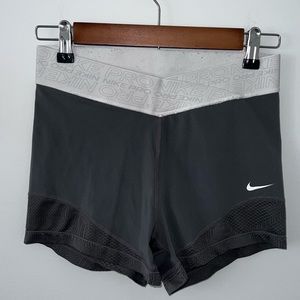 Nike Pro Spandex, SIZE MEDIUM